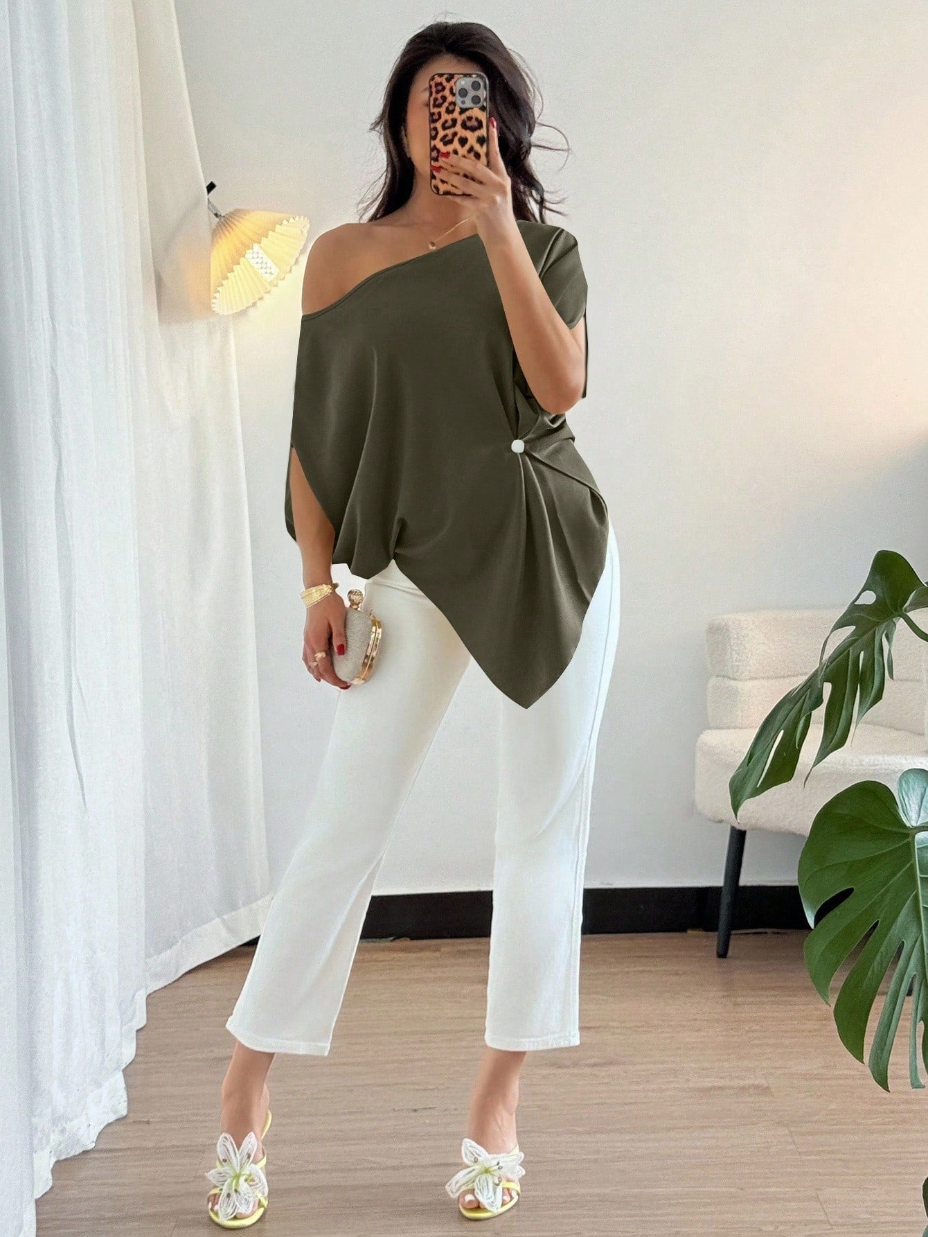 One-Shoulder Batwing Sleeve