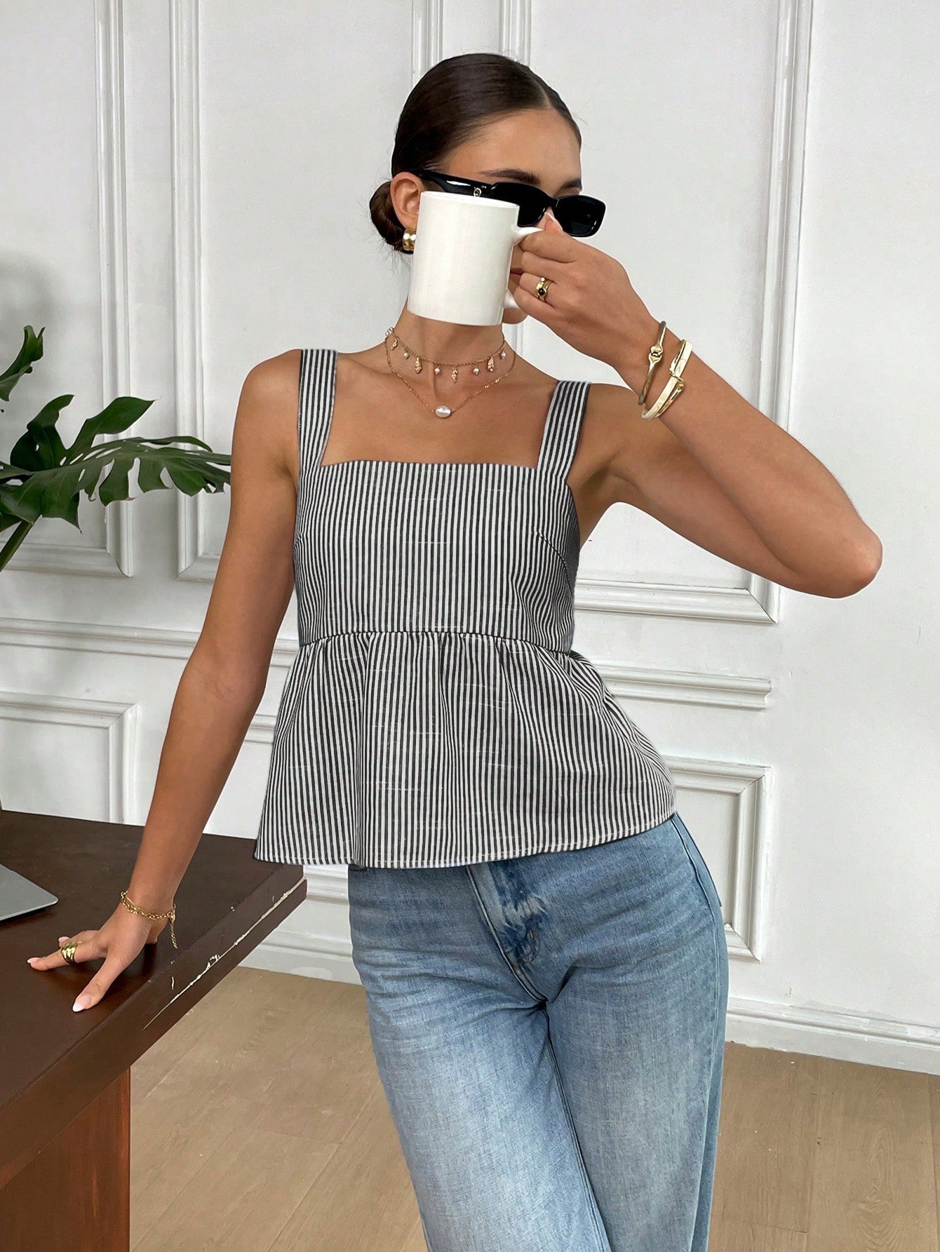 Floral Backless Tie-Up Cami