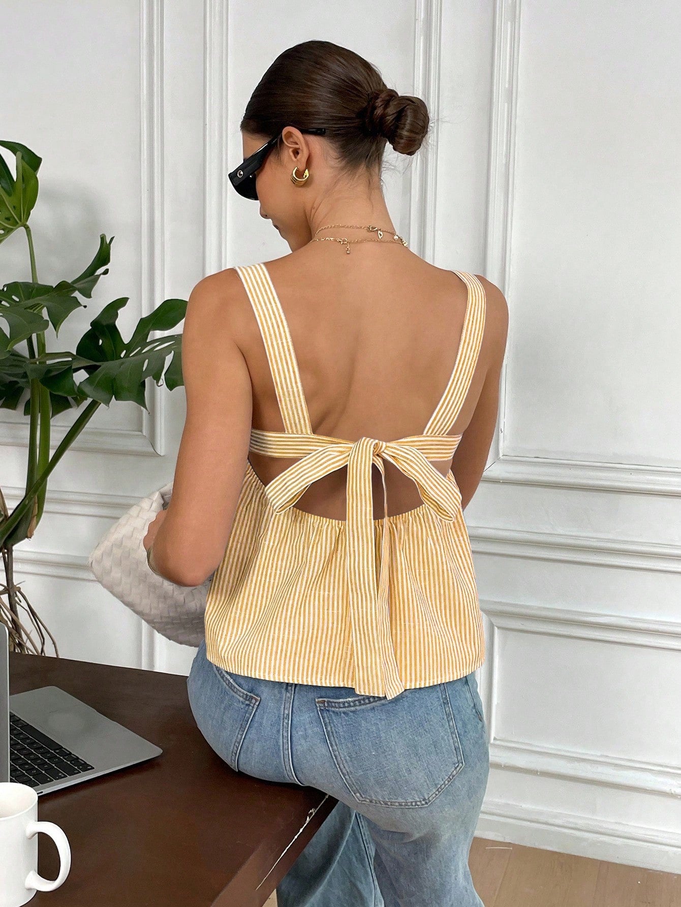 Floral Backless Tie-Up Cami