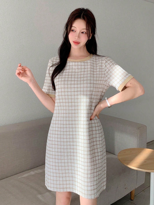 Plaid Round Neck Mini T-Shirt Dress with Short Sleeves | Casual Loose Fit Everyday Dress