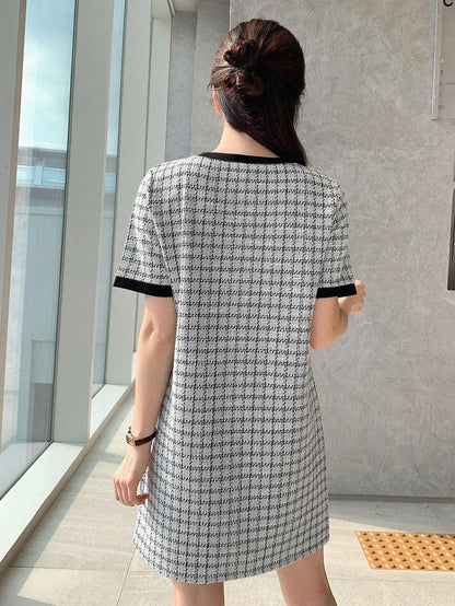 Plaid Round Neck Mini T-Shirt Dress with Short Sleeves | Casual Loose Fit Everyday Dress