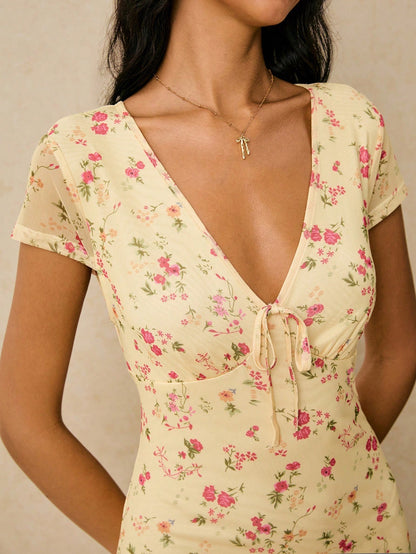 Sweet V-Neck Floral Print A-Line Mini Dress | Half Sleeve Slim-Fit Summer Y2K Floral Dress