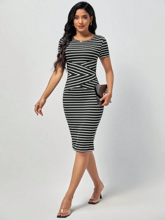 Striped Bodycon Midi Dress with Round Neck & Short Sleeves – Slim Fit Casual Summer Dress