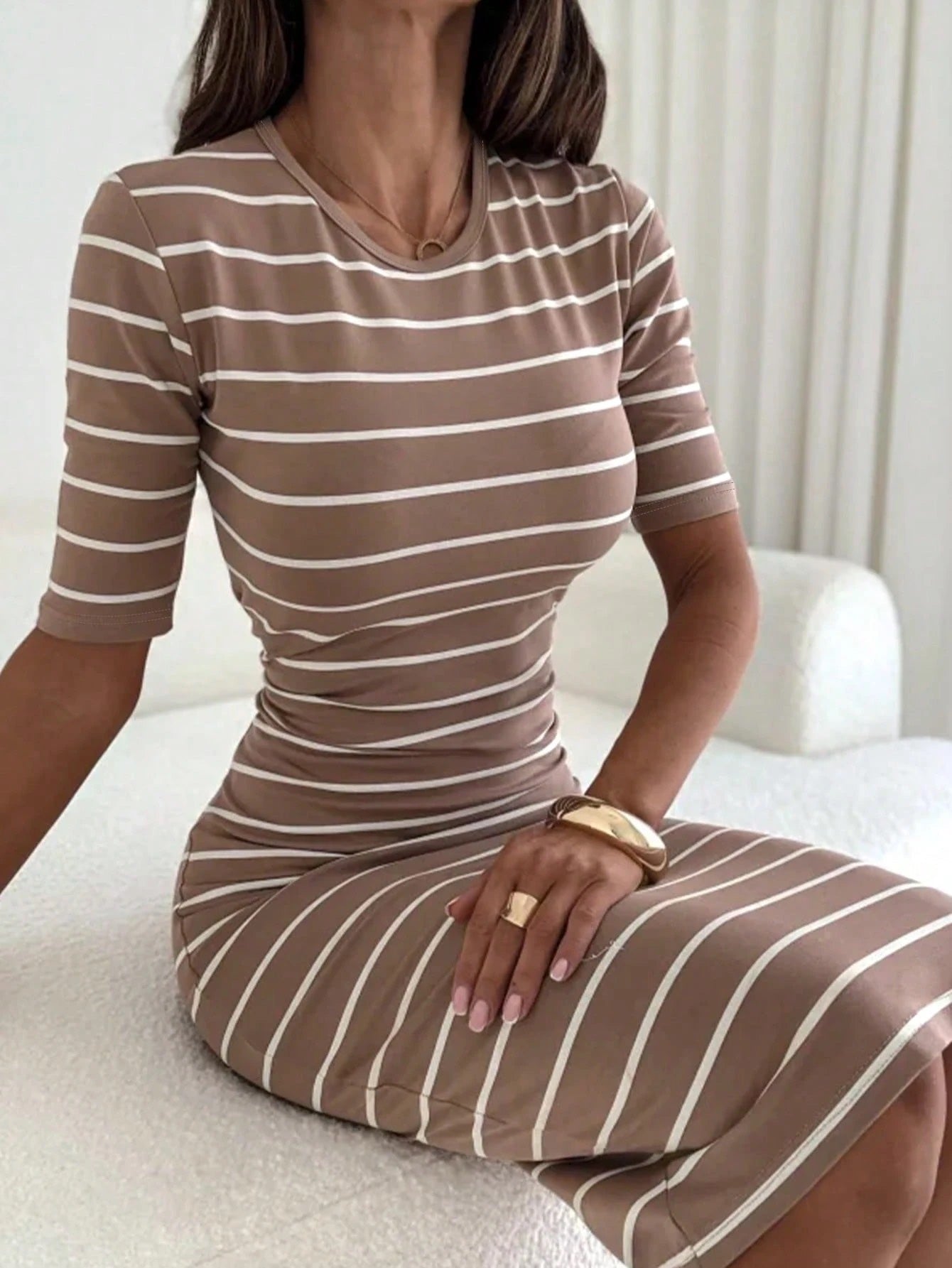 Striped Rib-Knit Bodycon Midi Dress in Round Neck  – Casual Slim Fit Everyday Dress