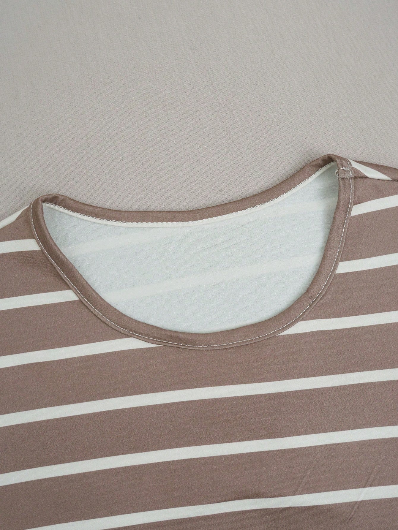 Striped Rib-Knit Bodycon Midi Dress in Round Neck  – Casual Slim Fit Everyday Dress