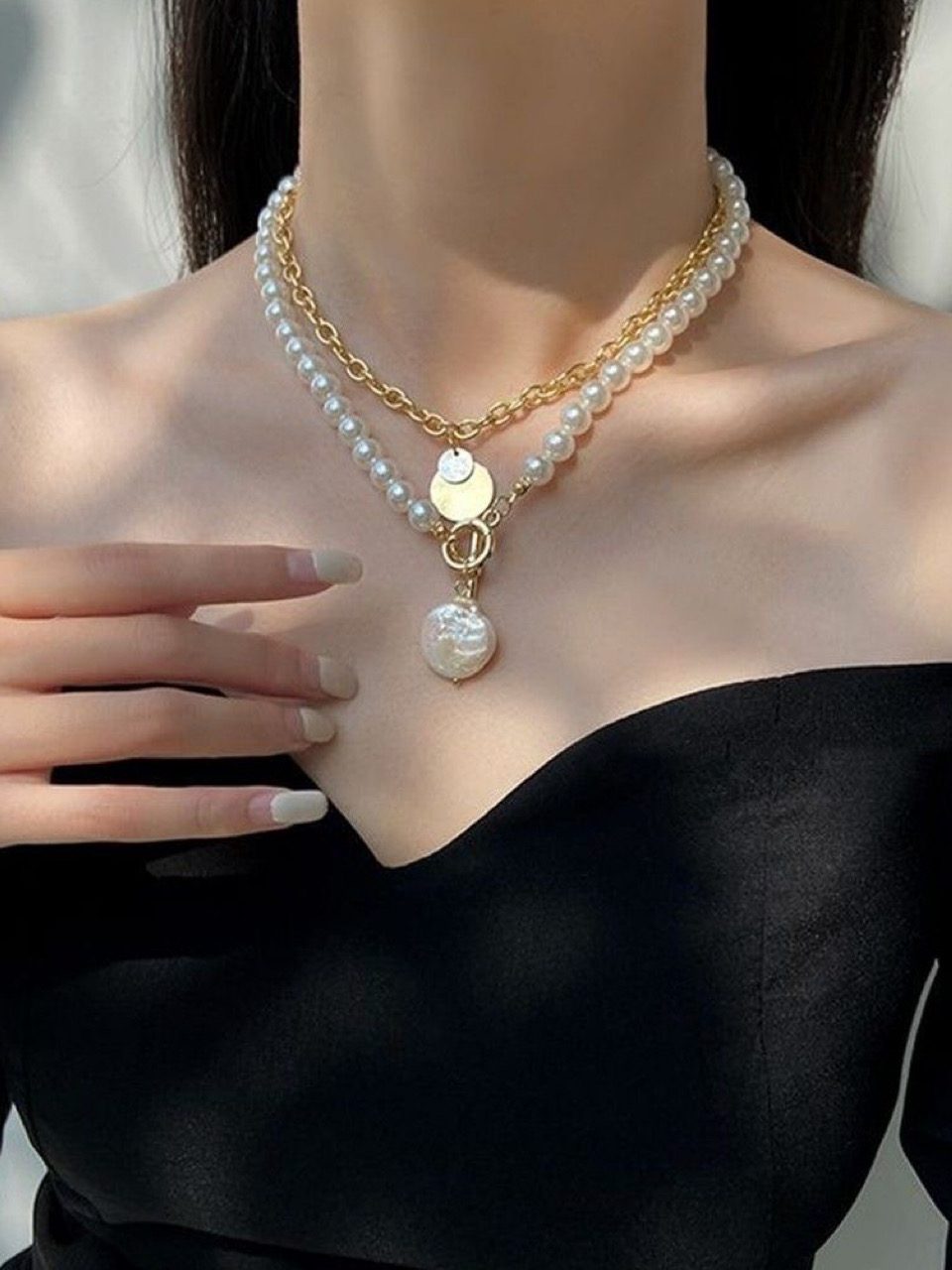 2pcs Faux Pearl & Charm Necklace Set