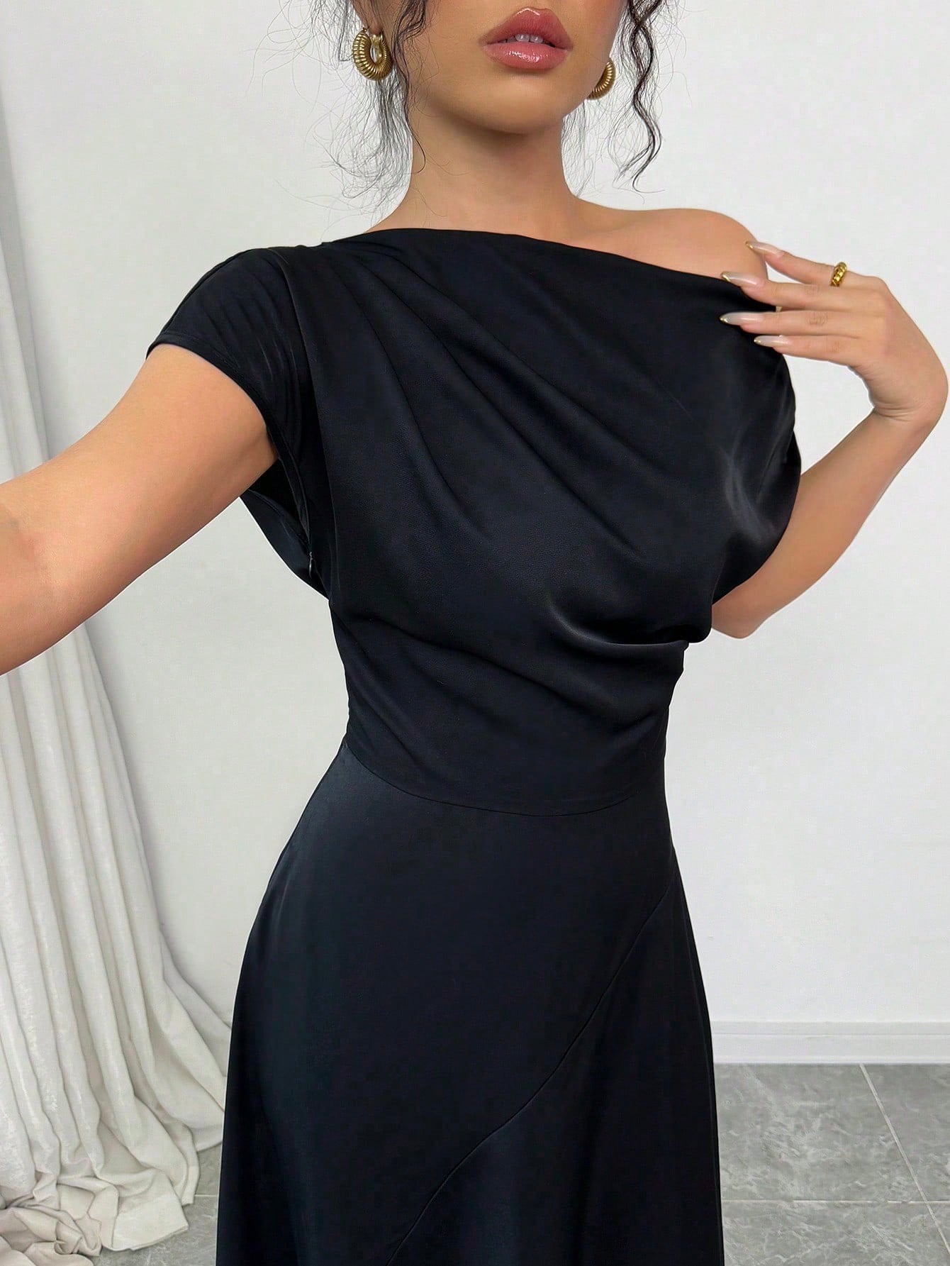 Asymmetrical Pleated One-Shoulder Dress