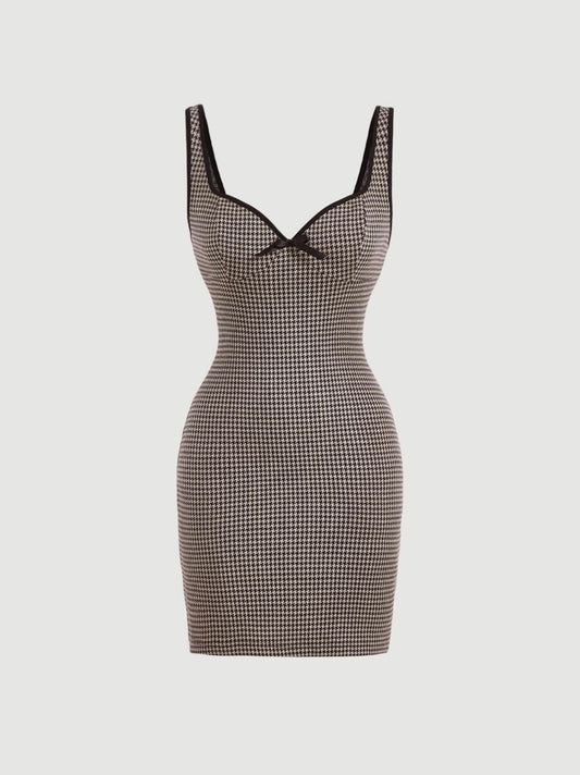 Trendy Houndstooth Bodycon Mini Dress for Women – Sweetheart Neck, Slim Fit, Contrast Binding