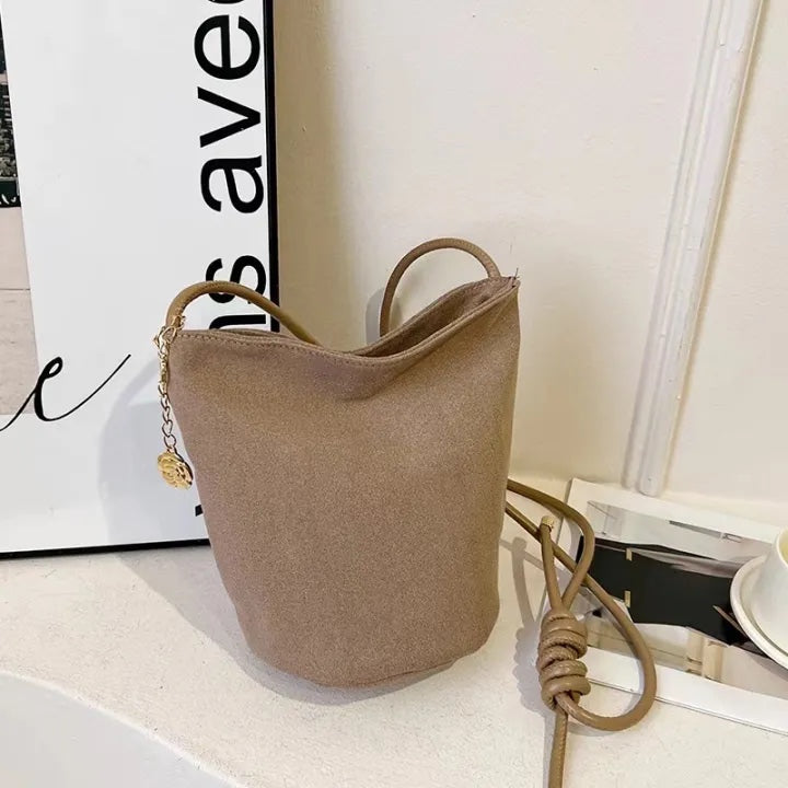 Bucket Shoulder Bag – Spacious Casual Handbag