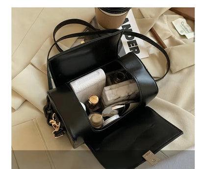 French Style Crossbody Bag – Small Chain Shoulder Bag, Elegant Square Design