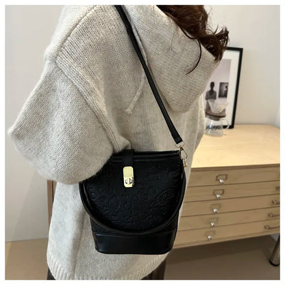 Chic Crossbody Bag – Buffet Style Casual Handbag