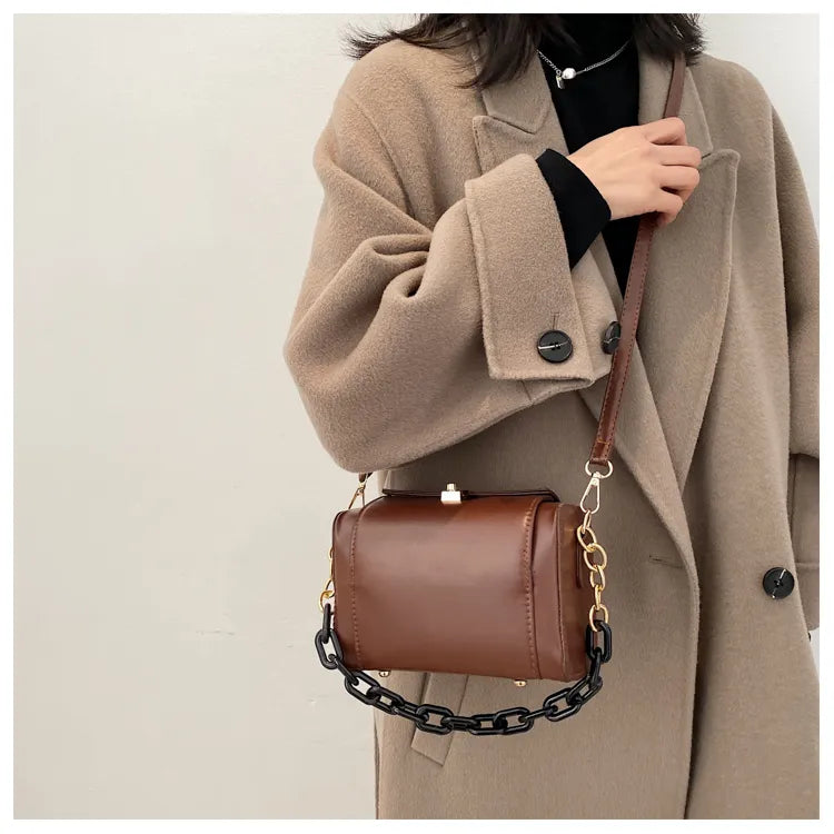 French Style Crossbody Bag – Small Chain Shoulder Bag, Elegant Square Design