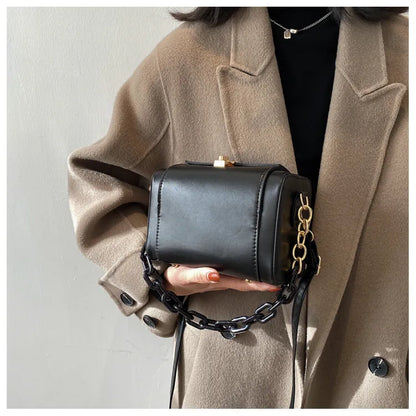 French Style Crossbody Bag – Small Chain Shoulder Bag, Elegant Square Design