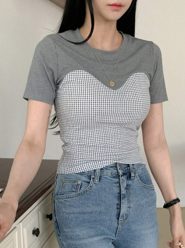 Color Block Crop T-Shirt for Women | Slim Fit Patchwork Knit Top with Short Sleeves – Summer Casual Tee