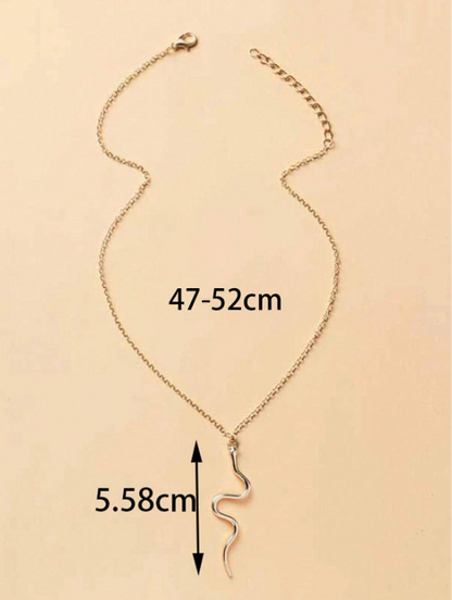 Minimal Snake Pendant Necklace for Women – Trendy Gold Chain Choker for Spring & Summer Looks
