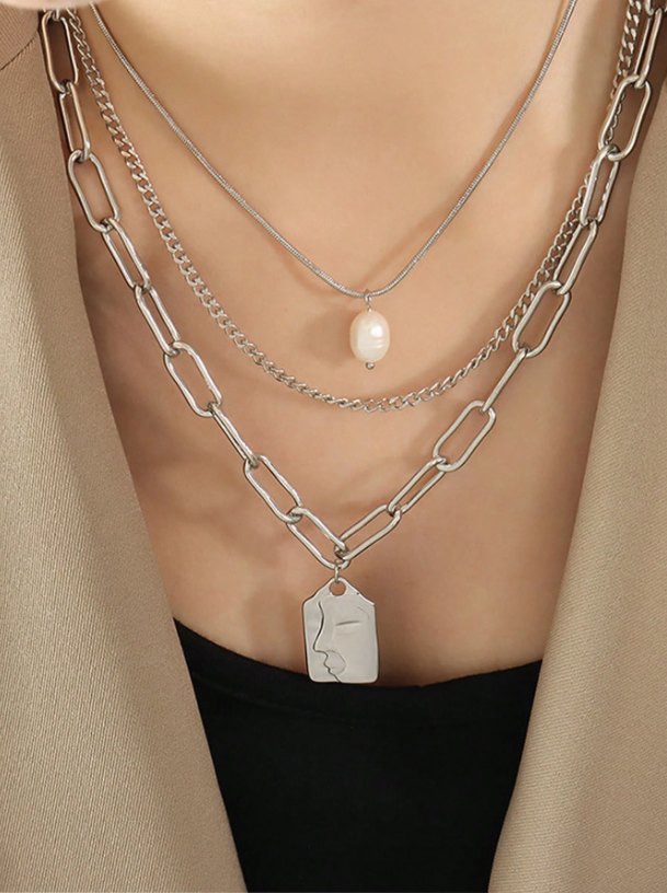 Three-Layer Vintage Face Pendant Necklace – Multi-Layered Stainless Steel Chain for Statement Party Looks