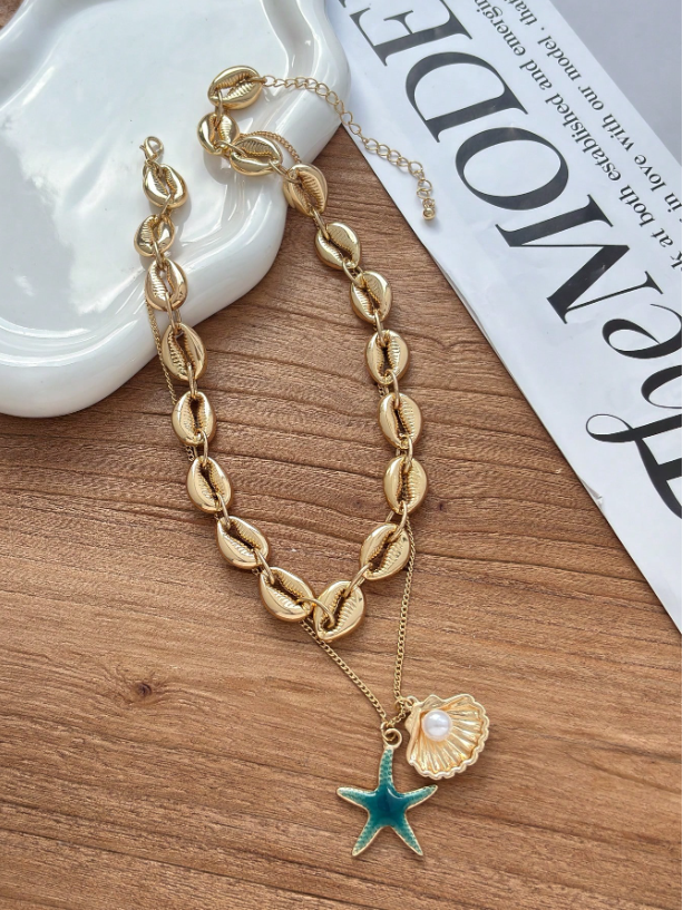 Boho Stars & Seashell Layered Necklace Set – Gold Multi-Chain Beach Style for Vacay & Party Looks