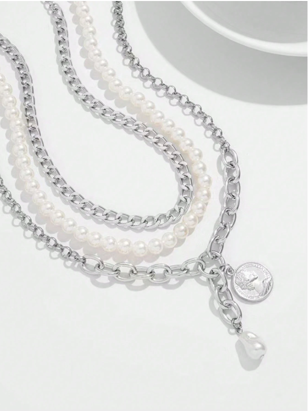 3pcs Layered Necklace Set with Heart, Coin & Cameo Pendant and Pearl Choker – Trendy Boho Style