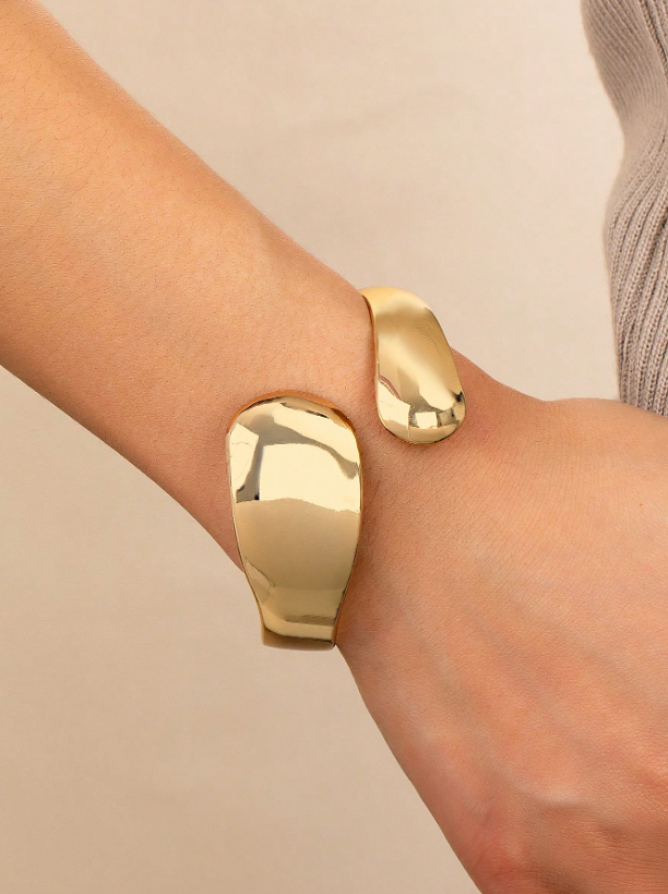 Trendy Gold-Plated Face Outline Bangle | Artistic Minimalist Bracelet | Statement Daily Wear Jewelry