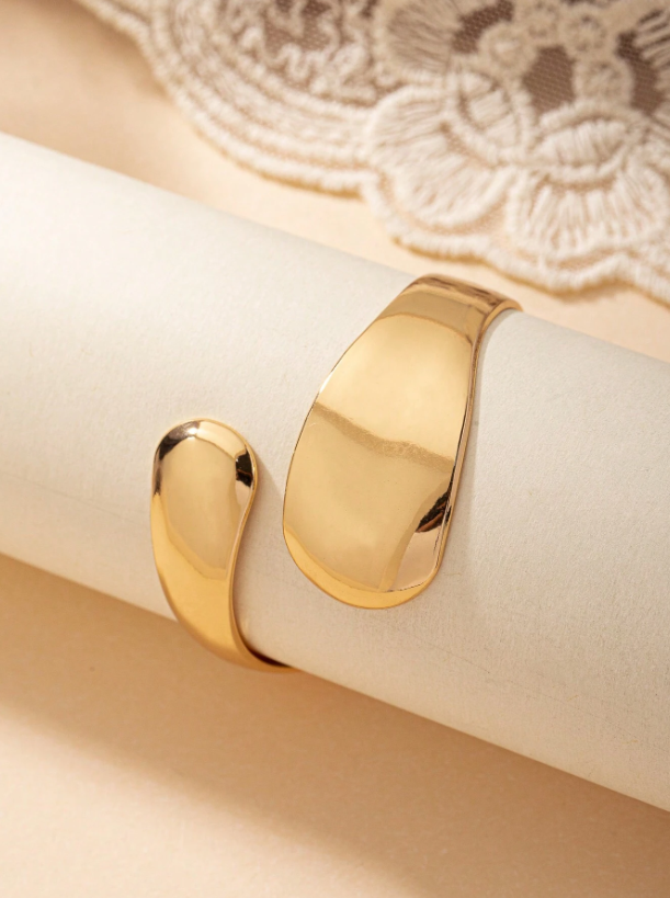 Trendy Gold-Plated Face Outline Bangle | Artistic Minimalist Bracelet | Statement Daily Wear Jewelry