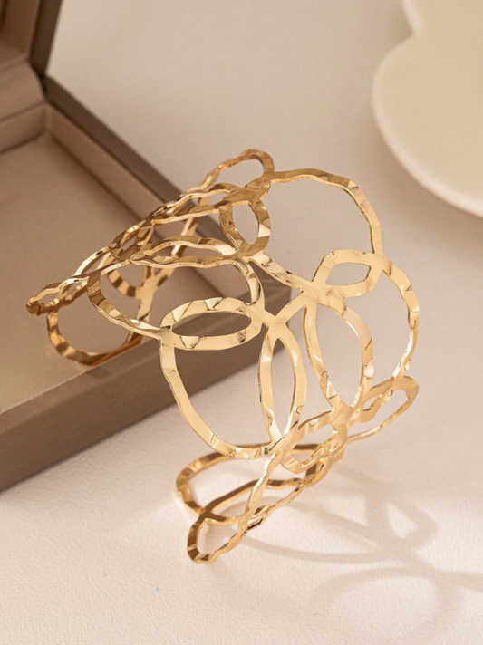Minimalist Hammered Metal Open Cuff Bangle | Elegant Gold & Silver Textured Bracelet