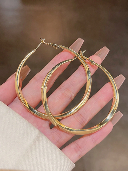 Classic Metal Circular Hoop Earrings | European & American Style Gold & Silver Hoops