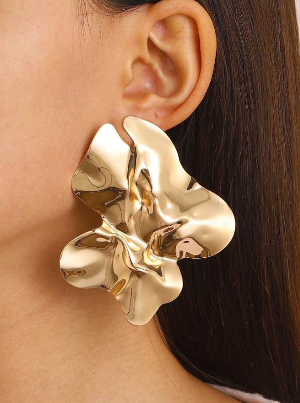 Exaggerated Ruffle Petal Stud Earrings | Trendy Textured Metal Floral Statement Jewelry