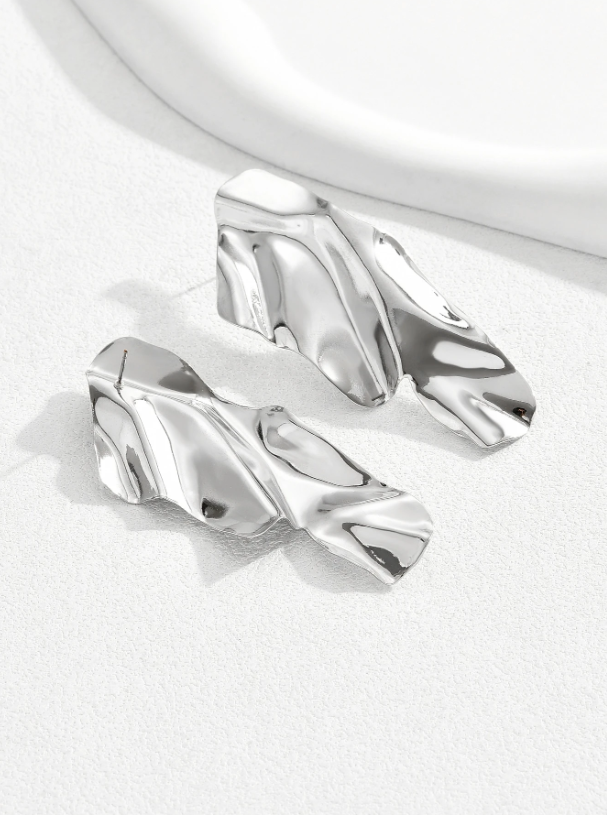 Exaggerated Wave Summer Earrings| Luxury Geometric Studs