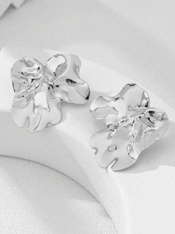 Geometric Chic Metal Stud Earrings – Trendy Asymmetrical Statement Jewelry
