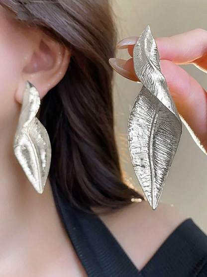 French Vintage Twisted Metal Leaf Earrings – Elegant Asymmetrical Statement Party Jewelry
