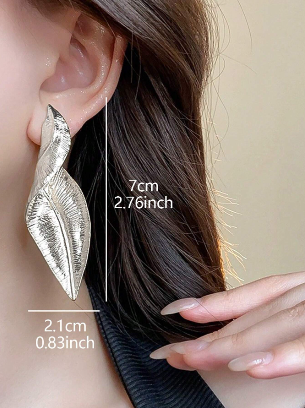 French Vintage Twisted Metal Leaf Earrings – Elegant Asymmetrical Statement Party Jewelry