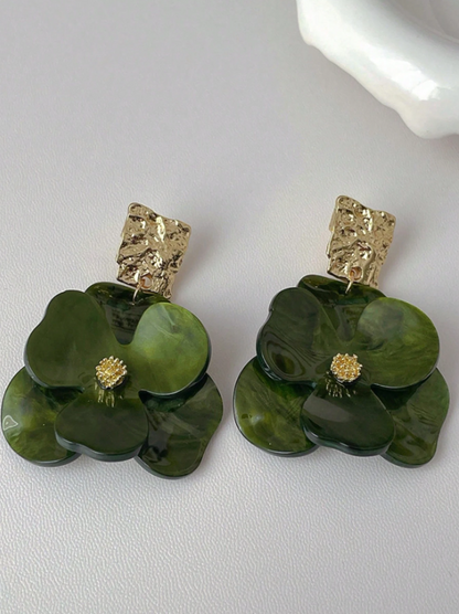 Metal & Acrylic Flower Stud Earrings for Women – Retro Elegant High-End Floral Jewelry, Vintage Fashion Statement