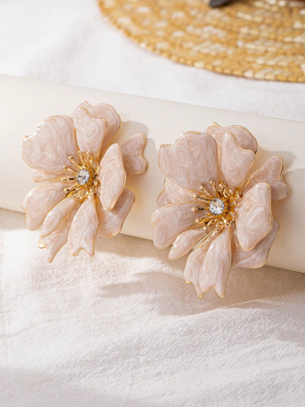 Elegant Enamel Crystal Flower Stud Earrings – Versatile Rhinestone Floral Jewelry for Parties & Festive Looks