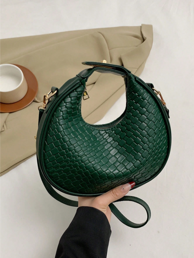 Crocodile Pattern Crescent Shoulder Bag – Minimalist PU Leather Hobo with Zipper | Elegant Small Bag for Daily Outfits