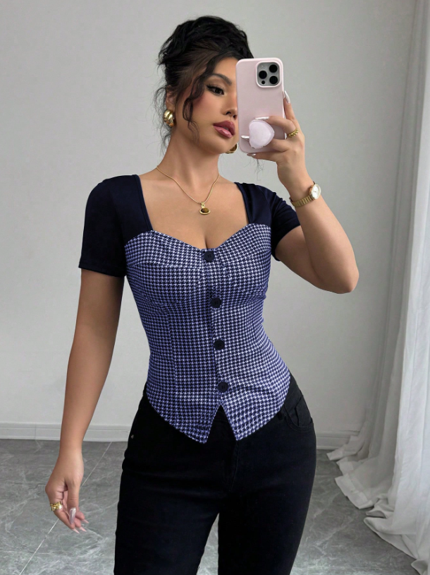 Chic Plaid Short Sleeve Slim Fit T-Shirt for Women – Elegant Square Neck Button Front Casual Office Wear Top