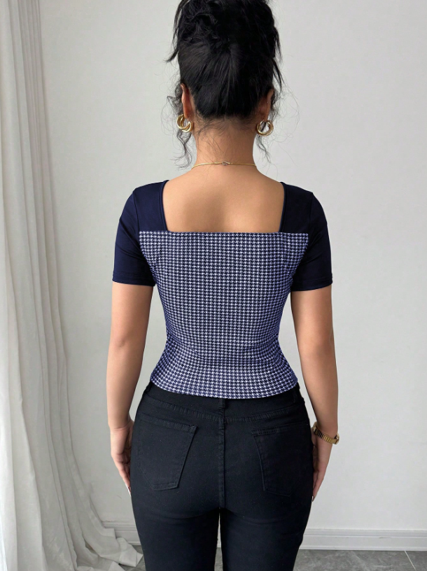 Chic Plaid Short Sleeve Slim Fit T-Shirt for Women – Elegant Square Neck Button Front Casual Office Wear Top