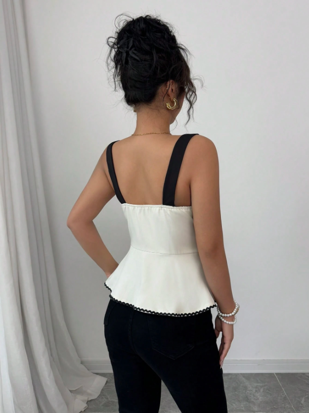 Elegant Apricot Contrast Trim Cami Top – Cinched Waist Frill Hem Crop Top with Button Front for Trendy Casual Looks