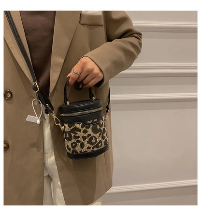Women’s Small Bucket Crossbody Bag – PU Leather Houndstooth & Leopard Print Handbag, Trendy & Stylish