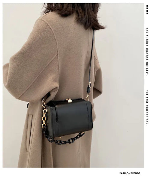 French Style Crossbody Bag – Small Chain Shoulder Bag, Elegant Square Design