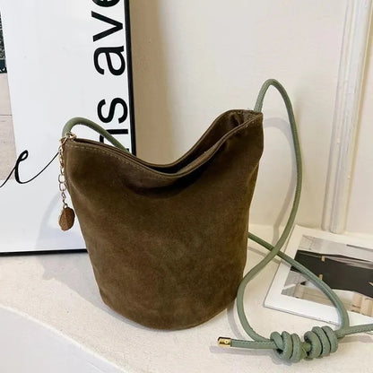 Bucket Shoulder Bag – Spacious Casual Handbag