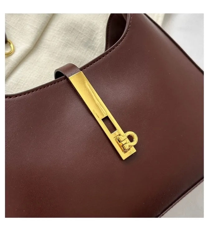 Minimalist Hobo Shoulder Bag – Soft Casual Handbag with Zipper in 5 Colors