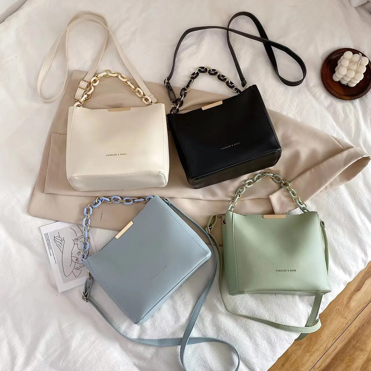 Trendy PU Leather Handbag with Gold Chain – Adjustable Shoulder Bag, Plain Solid Colors