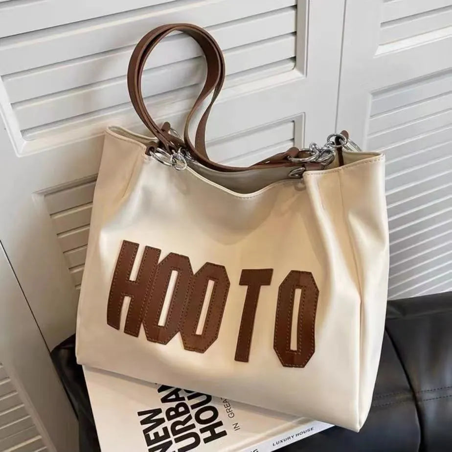 Large-Capacity Shoulder Bag with Zipper – Bold Colors & Chain Strap Detail