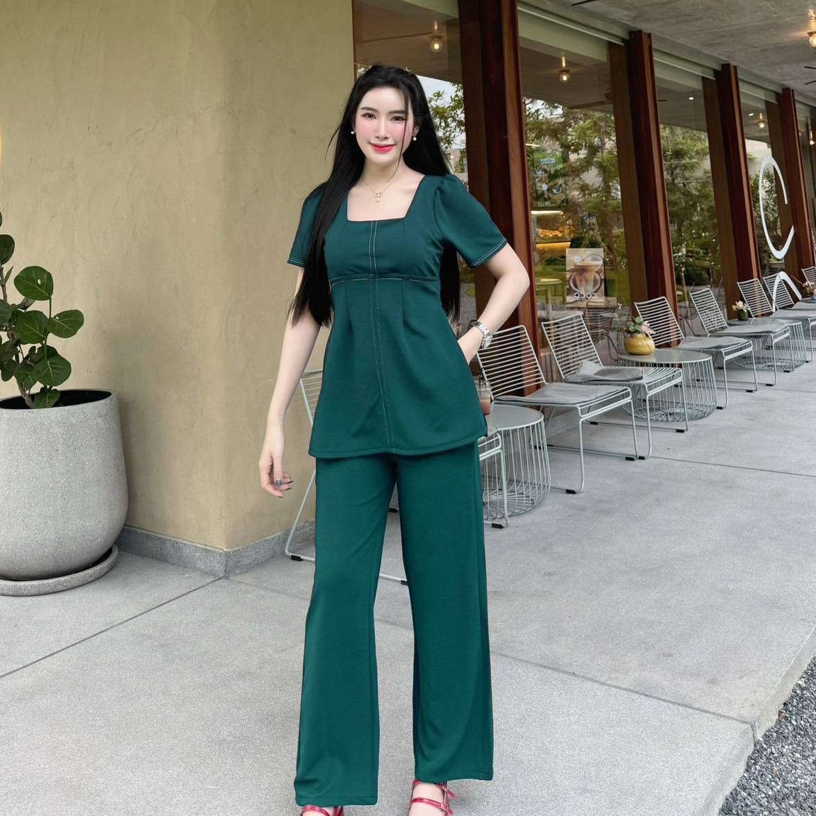 Elegant Wool Wave Co-ord Set for Women – Square Neck Long Top with Side Slits & Pocket Pants