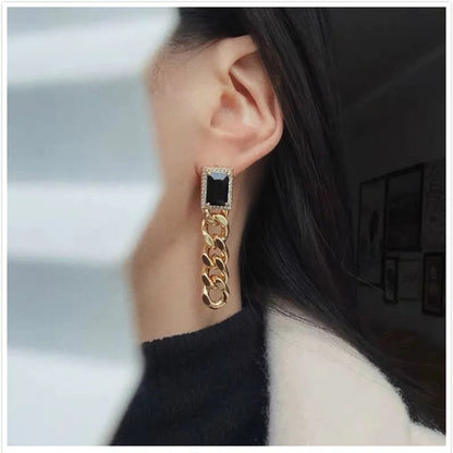 Gold-Tone Chunky Chain Necklace & Drop Earrings Set for Women – Statement Fashion Jewelry