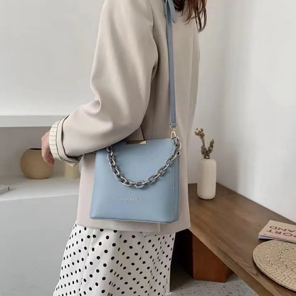 Trendy PU Leather Handbag with Gold Chain – Adjustable Shoulder Bag, Plain Solid Colors