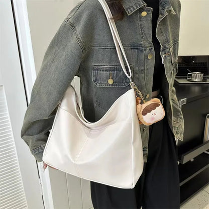 Shoulder Bag – Zippered, Plain, Minimalist Handbag